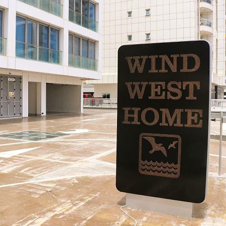 Windwesthome Dubai Exterior foto